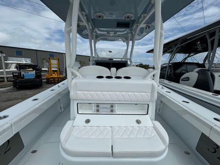 Yellowfin 32 image