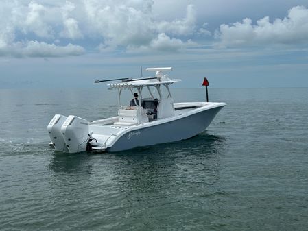 Yellowfin 32 image