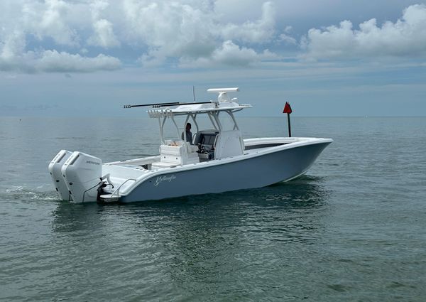 Yellowfin 32 image