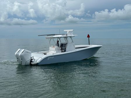 Yellowfin 32 image