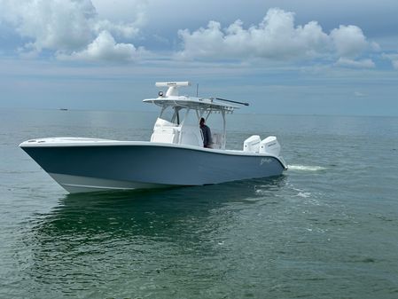 Yellowfin 32 image