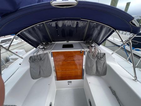 Catalina 320 image