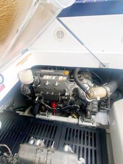 Mainship 34 PILOT Twin 240HP Yanmars image
