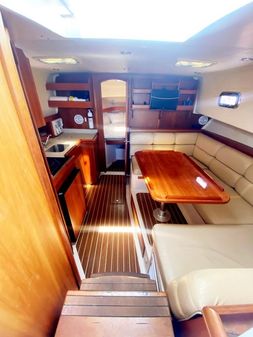 Mainship 34 PILOT Twin 240HP Yanmars image