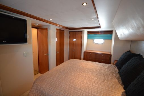 Hatteras 64 Motor Yacht image