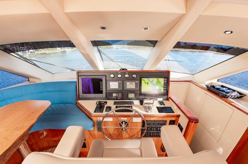 Hatteras 64 Motor Yacht image