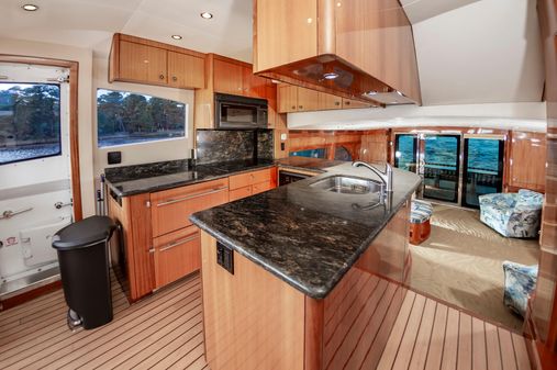 Hatteras 64 Motor Yacht image