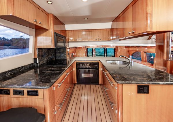 Hatteras 64 Motor Yacht image