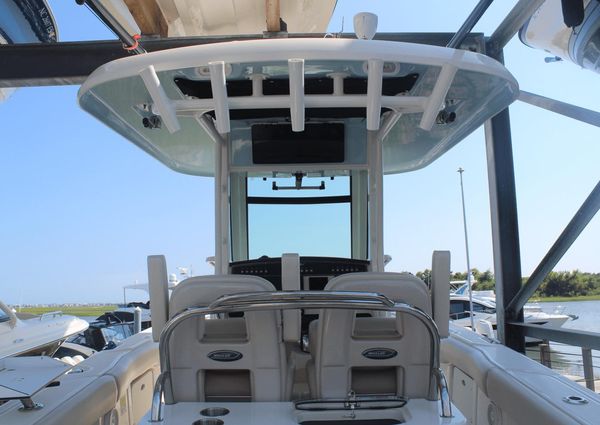 Boston Whaler 250 Outrage image