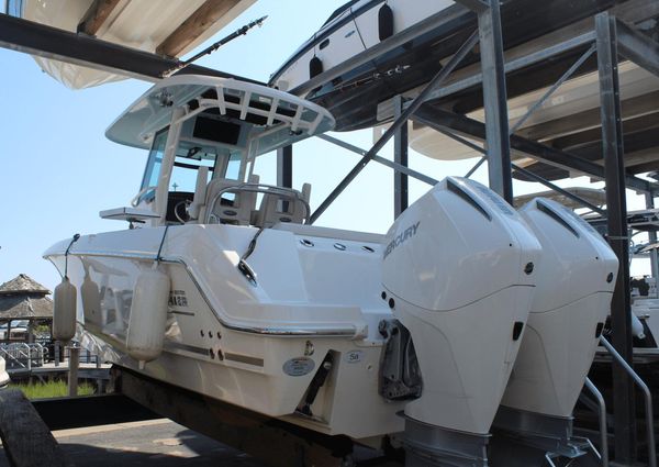 Boston Whaler 250 Outrage image