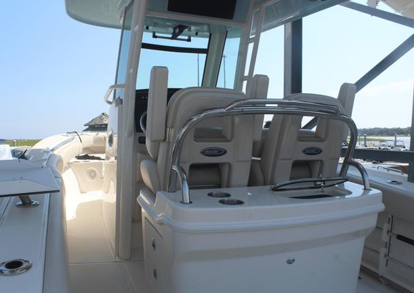 Boston Whaler 250 Outrage image