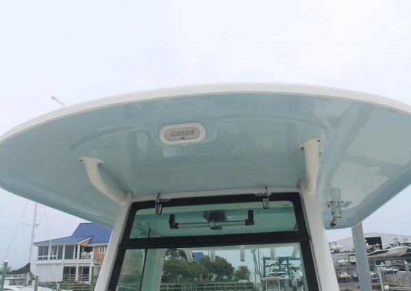 Boston Whaler 250 Outrage image