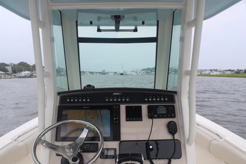 Boston Whaler 250 Outrage image