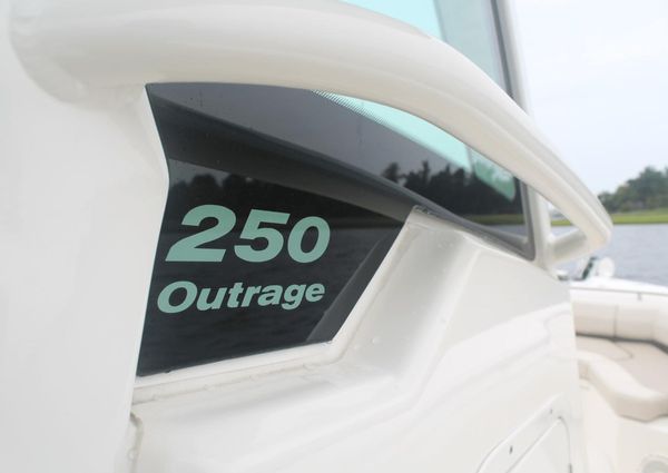 Boston Whaler 250 Outrage image