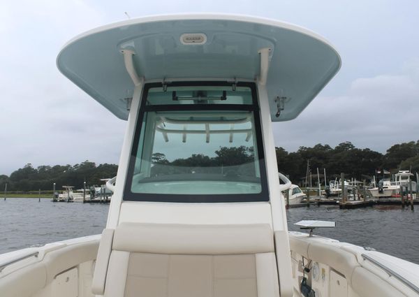 Boston Whaler 250 Outrage image