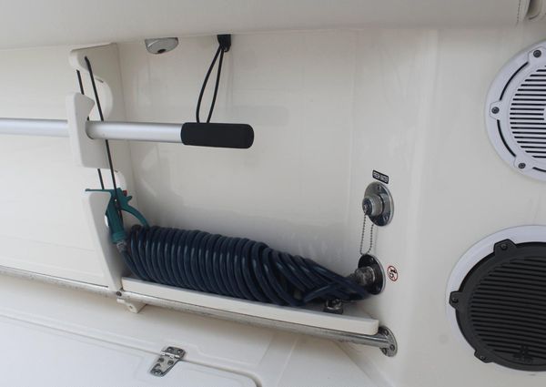 Boston Whaler 250 Outrage image