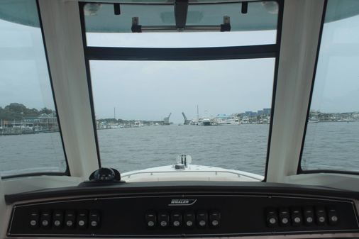 Boston Whaler 250 Outrage image