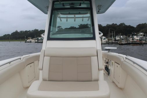 Boston Whaler 250 Outrage image