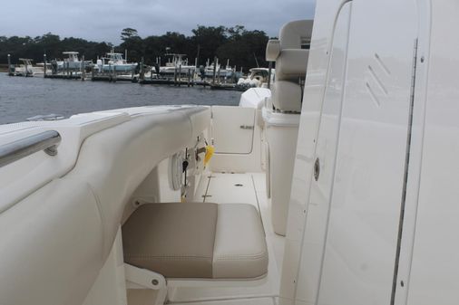 Boston Whaler 250 Outrage image