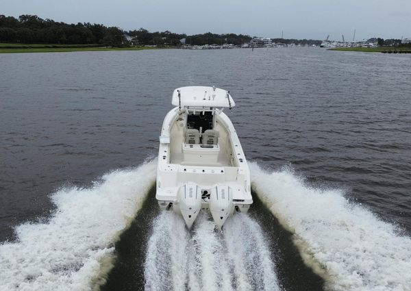 Boston Whaler 250 Outrage image