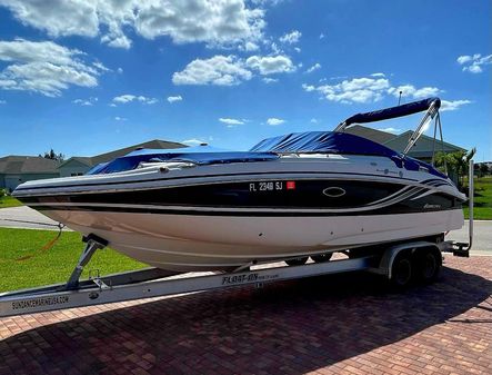 Hurricane 2400-SUNDECK-OUTBOARD image