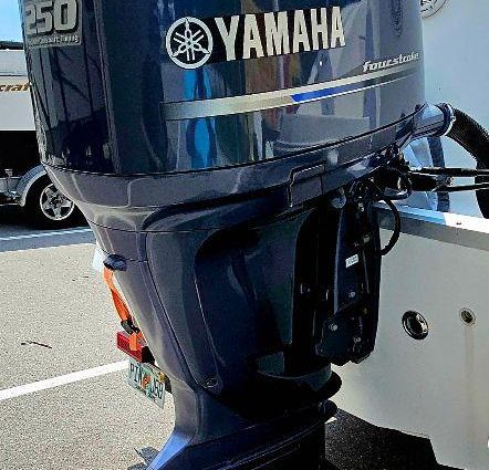 Hurricane 2400-SUNDECK-OUTBOARD image