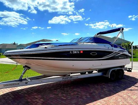 Hurricane 2400-SUNDECK-OUTBOARD image