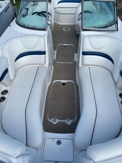 Hurricane 2400-SUNDECK-OUTBOARD image