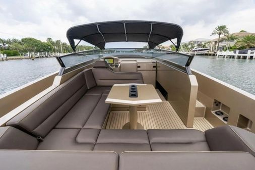 Vanquish Yachts VQ45 image