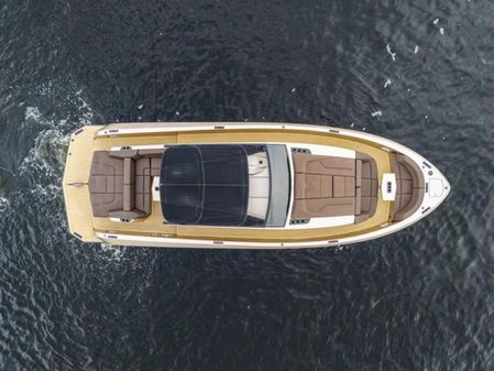 Vanquish Yachts VQ45 image