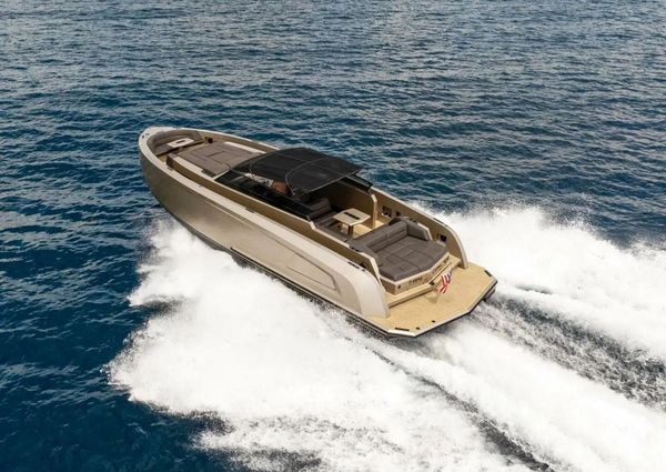 Vanquish Yachts VQ45 image