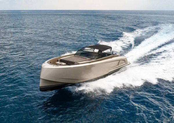 Vanquish Yachts VQ45 image