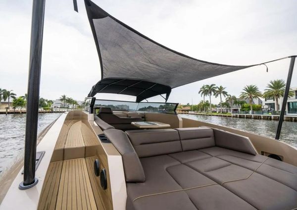 Vanquish Yachts VQ45 image