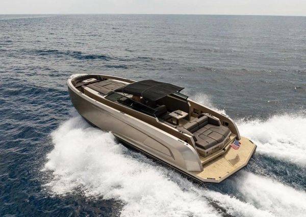 Vanquish Yachts VQ45 image