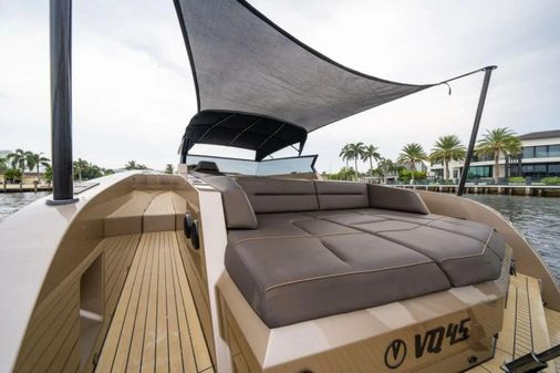 Vanquish Yachts VQ45 image