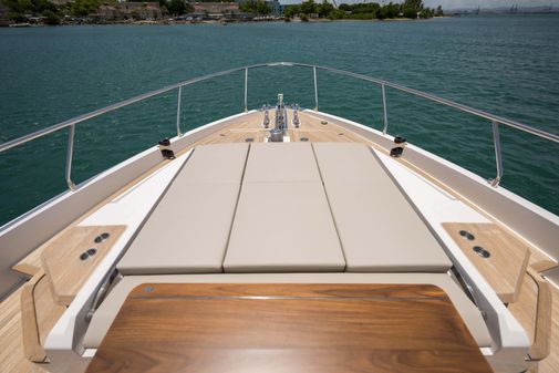 Ferretti Yachts 720 image