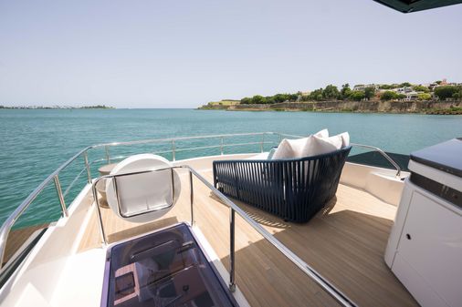 Ferretti Yachts 720 image