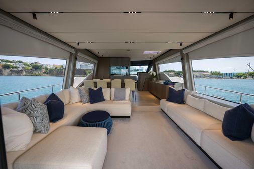 Ferretti Yachts 720 image