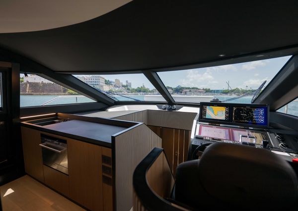 Ferretti Yachts 720 image