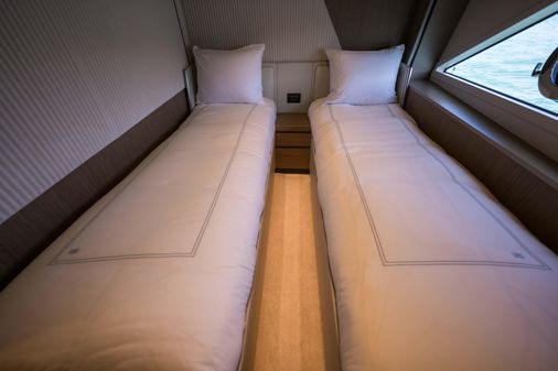 Ferretti Yachts 720 image