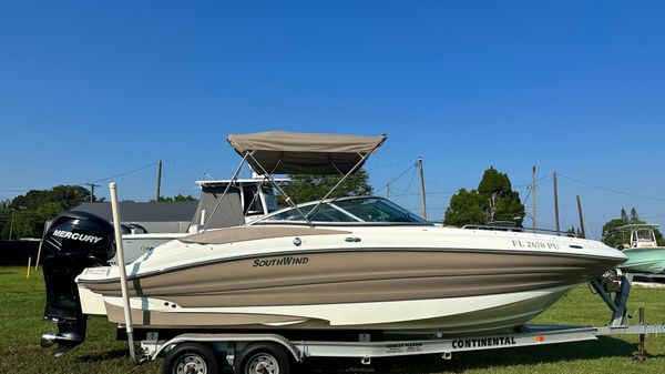 SouthWind 2400 SD