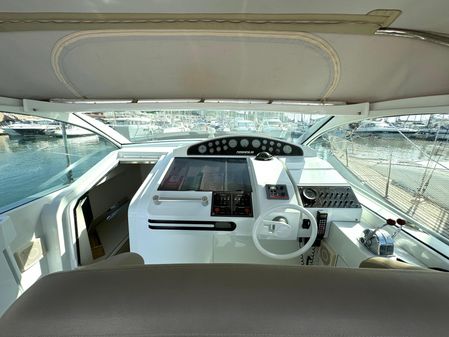 Pershing 38 image