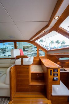 Palm Beach Motor Yachts PB55 Flybridge image