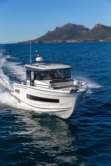 Jeanneau NC 895 Sport image
