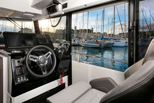 Jeanneau NC 895 Sport image