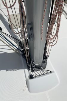 Beneteau Oceanis 48 image