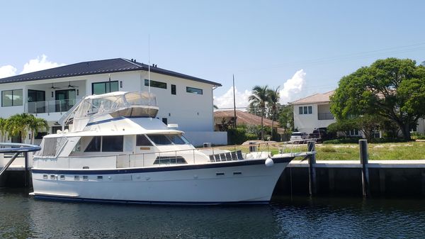Hatteras Cabin Cruiser 53