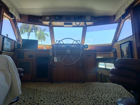 Hatteras Cabin Cruiser 53 image