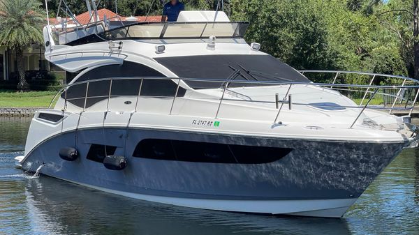 Sea Ray Fly 400