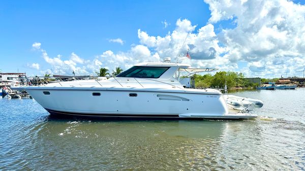 Tiara Yachts 4400 Sovran 